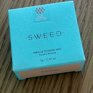 SWEED Miracle Powder Mini in medium light 02